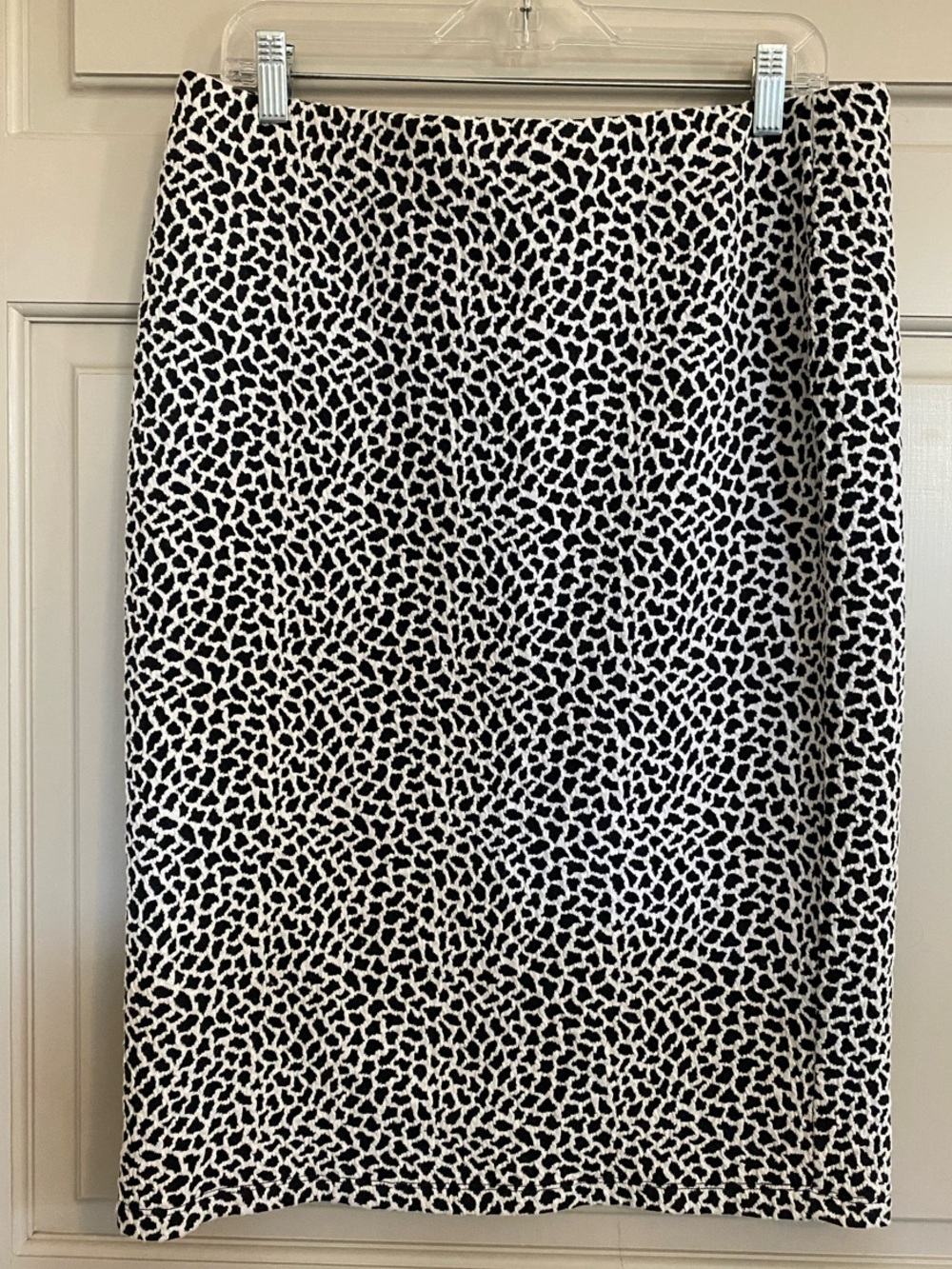Jules & Leopold Black and White Stretchy Printed Pencil Skirt size L